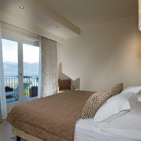 Hotel Miralago San Zeno di Montagna Buitenkant foto